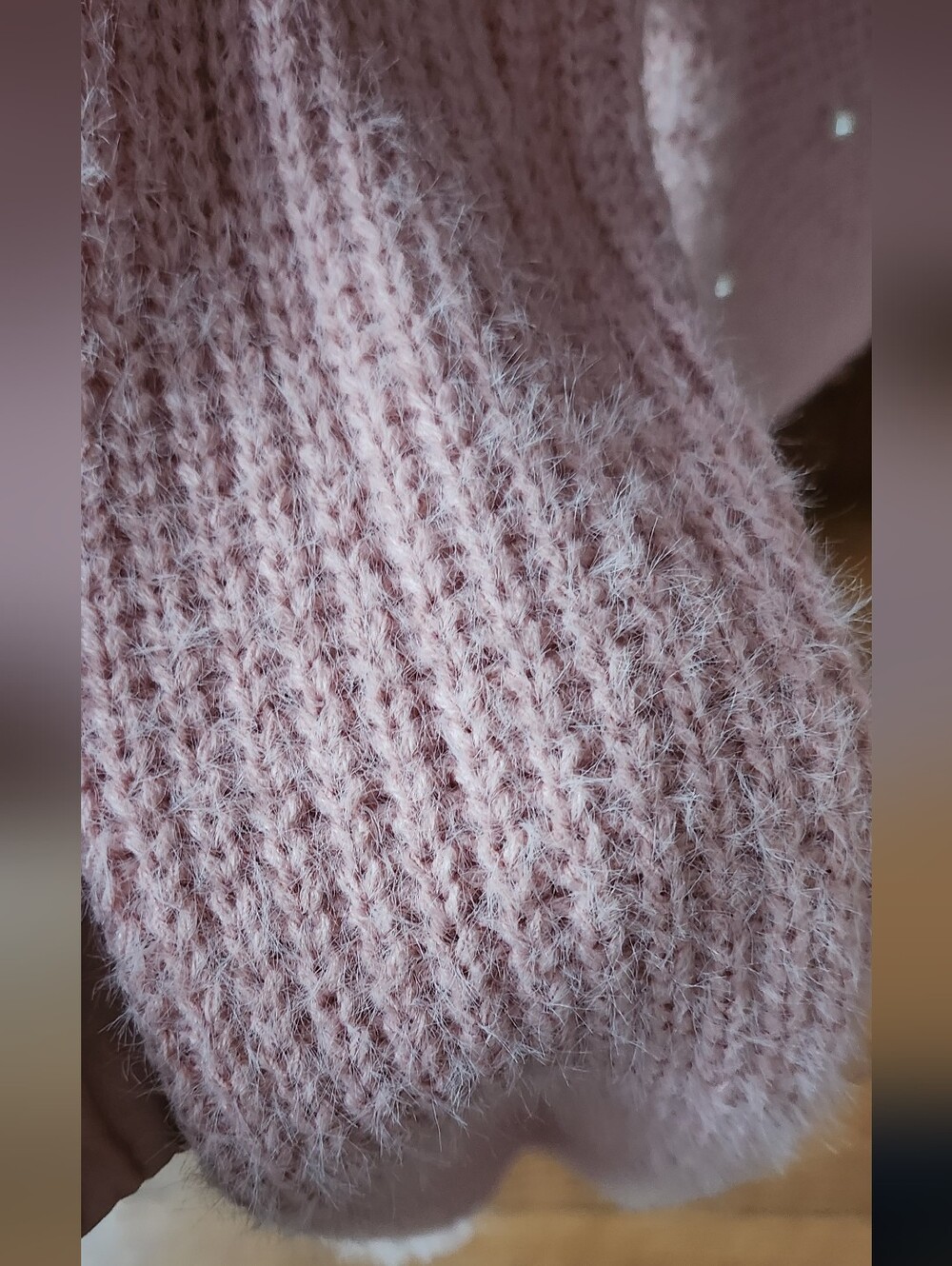 Two sweaters. - Picture 5 of 8